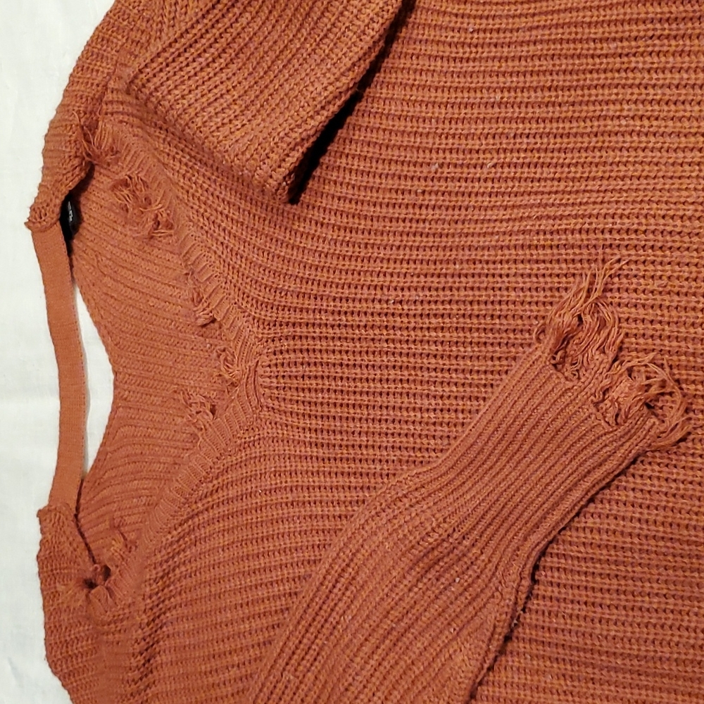Sweater - Picture 2 of 3